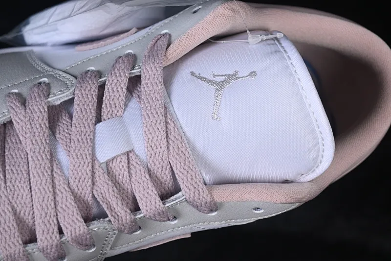 All categories Air Jordan Jordan series basketball shoes Air Jordan 1 Low Air Jordan 1 Low AJ1 Joe 1 rice white powder low-top cultural casual sneakers DC0774-606
